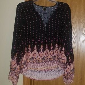 FOREVER 21 FLOWY COLORFUL LACED SHIRT!